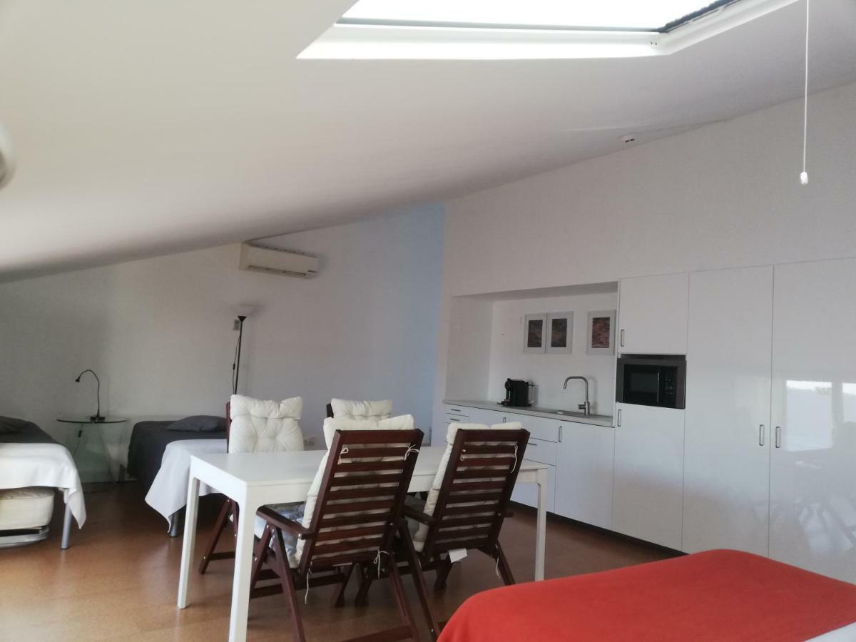 Evora Inn Bagian luar foto